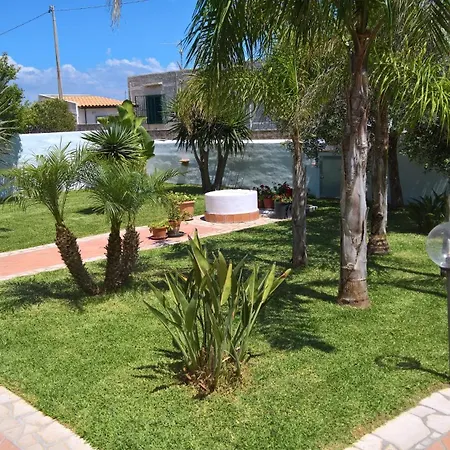 Siciliagranitola Holiday home